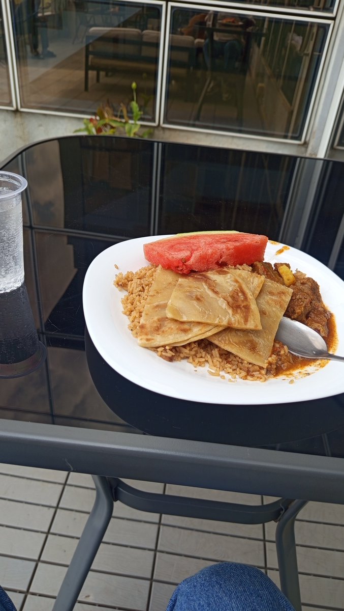 DEOSIATAH's tweet photo. Food and code, that's the hour 2 combo with Africa's talking matchmakers Hackathon 💻.
#BuildWithAT #WeLoveNerds @ATCommunityNBO @Africastalking @ATWomenInTech https://t.co/7cKhBuscGp