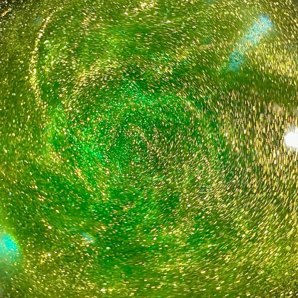 LiminaliTyr's tweet photo. Green yellow https://t.co/VyNT4ZO4jG