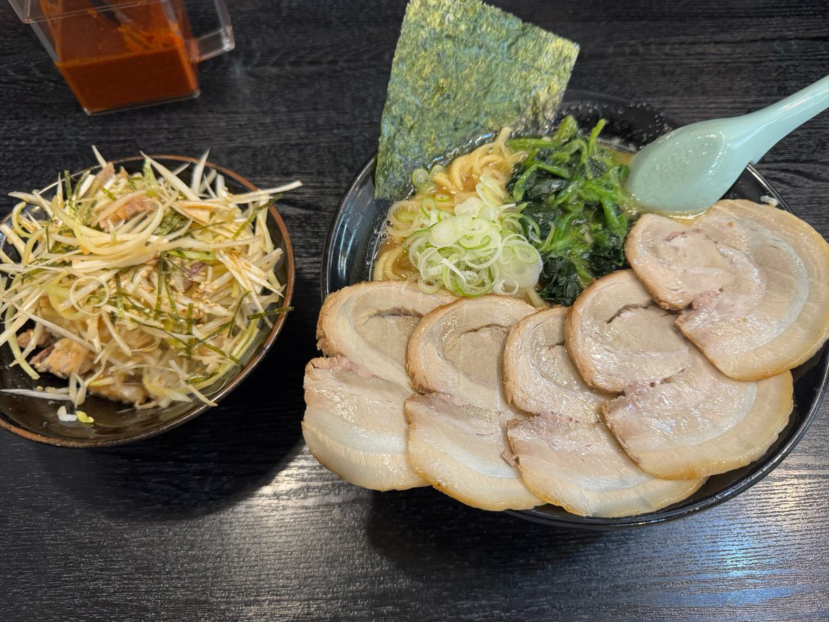 bitamin730's tweet photo. ケーキ食った https://t.co/vuGl2KPLnd