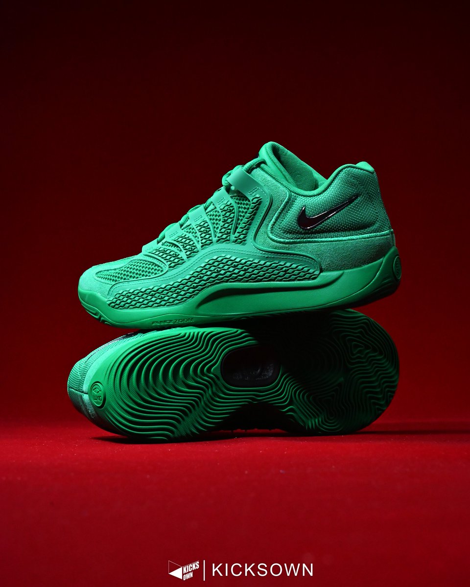 KICKSOWNCOM's tweet photo. The spooky vibe with death scent.
Shop the Nike KD 18 ‘Dark Green’ at https://t.co/Z7DDCS9Vqw now!
#kicksown #kicksowncom #basketballshoes #sneakers #hoopshoes #basketball #nike #nikesports #nikeshoes #kevindurant https://t.co/Qm5f9q8z2n
