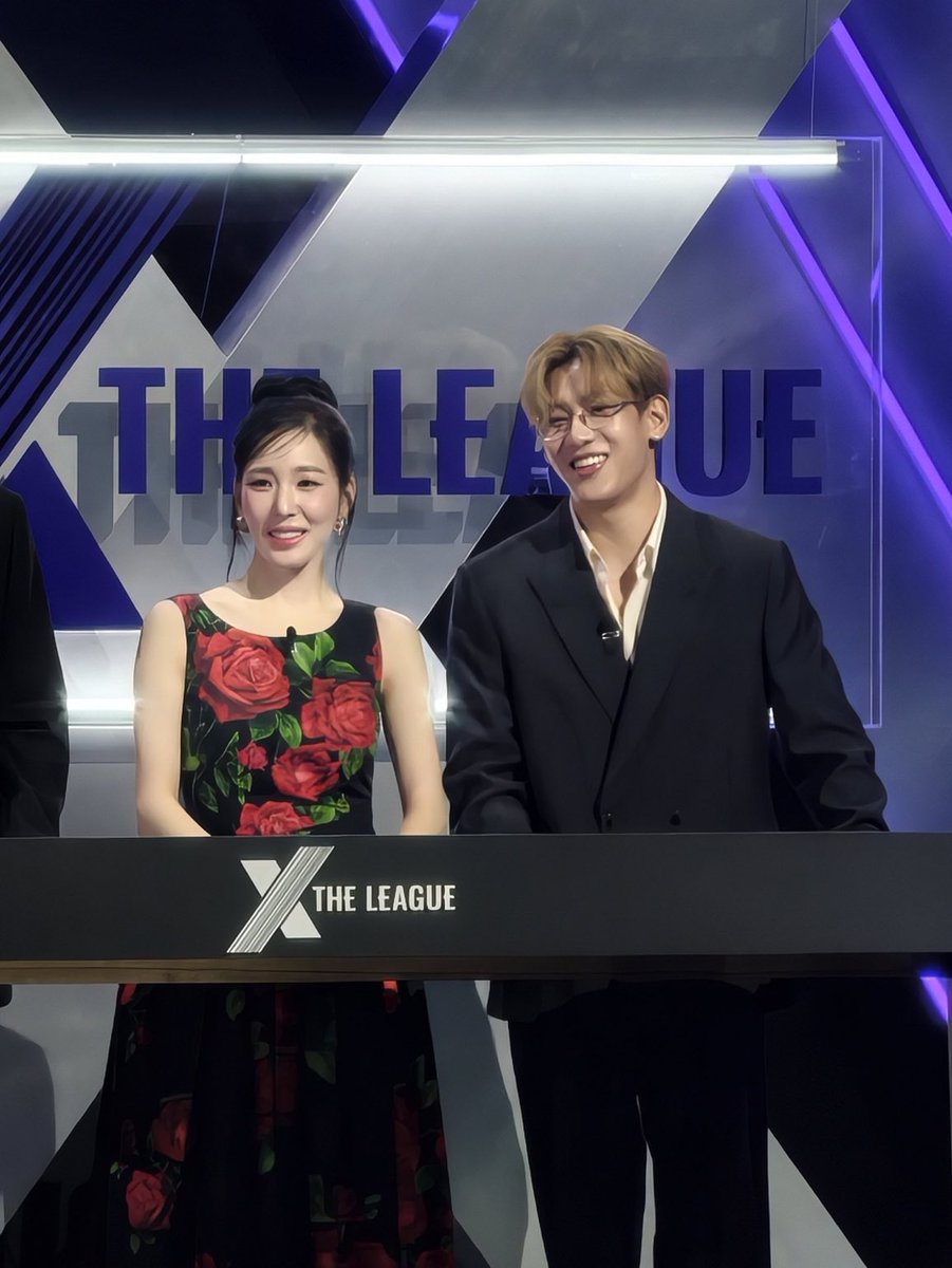 merainbow93's tweet photo. หืออออ พี่แบมหล่อมากกก

#MCBamBamXTheLeague https://t.co/YRit5bLi14