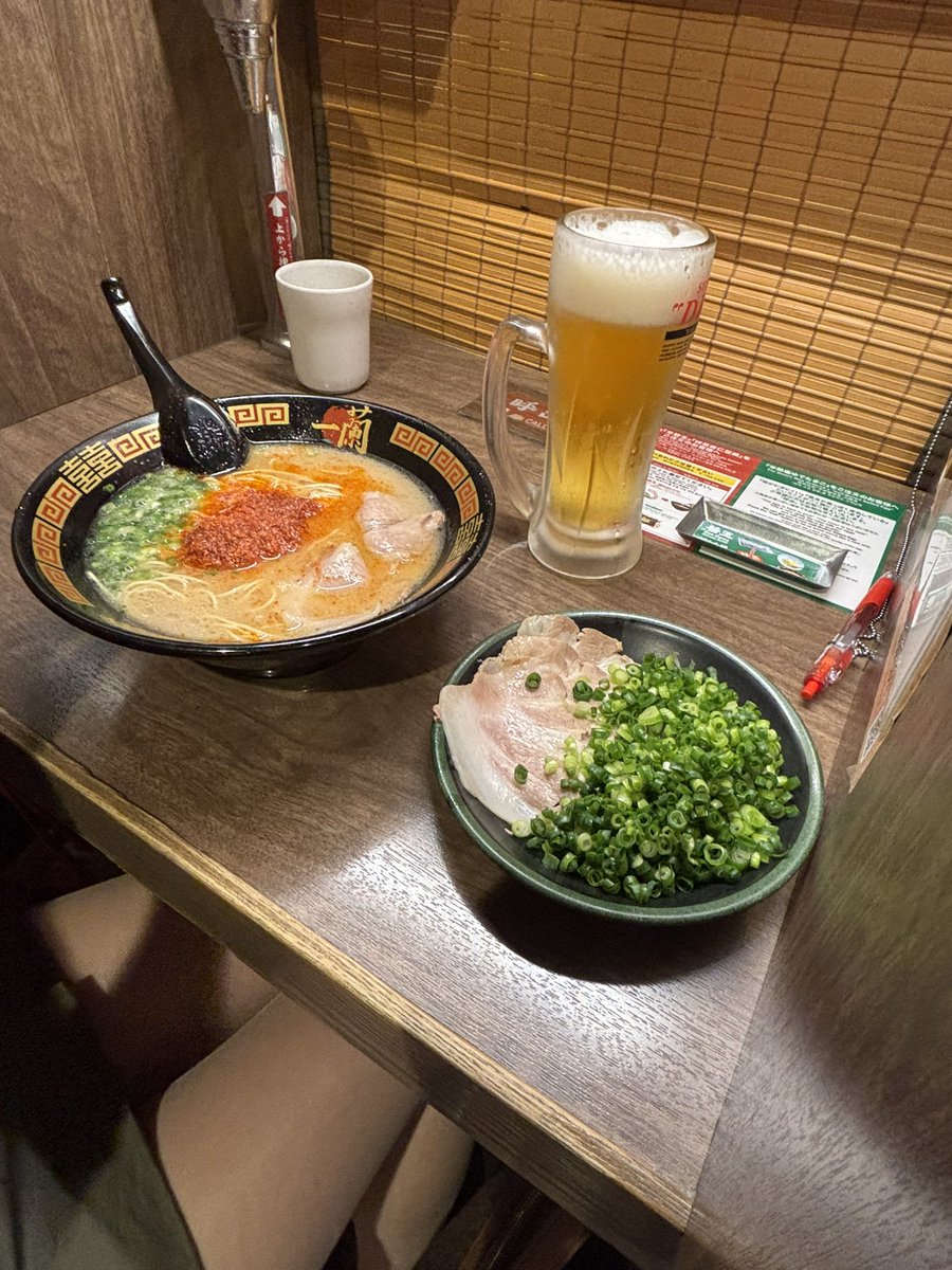 039ll19's tweet photo. この前友達とラーメン食べに行ったのだけどキチガイすぎる注文しててドカ笑い https://t.co/RqaqKO4ywW