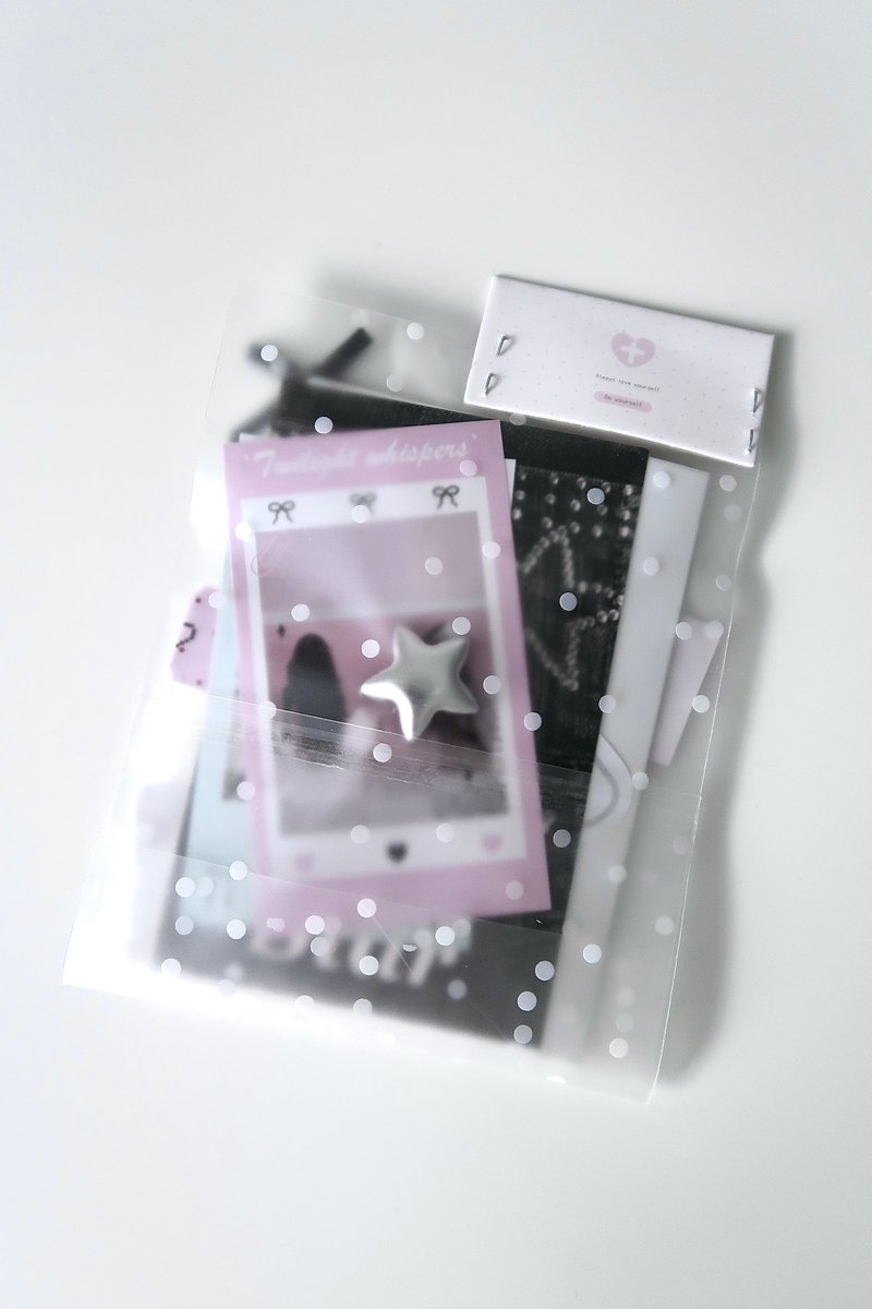 Apeachy77's tweet photo. HI i started a small business ⭐️

i am the CEO and also the only sweatshop worker (my own employee🤩)

can print any picture onto a polaroid and customize it however you wish with freebies♡

i would love any and all orders :3 ships internationally!!! https://t.co/rM6PjX5HrW