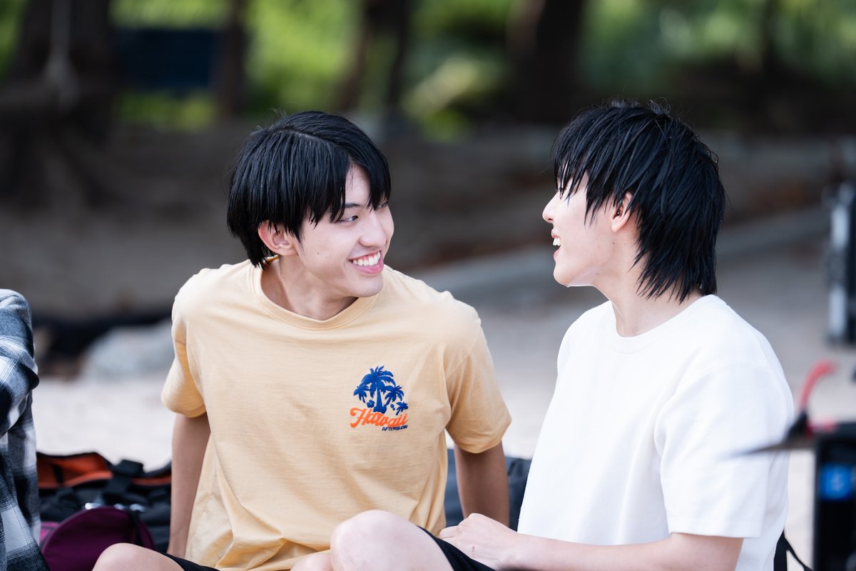 WhenOrangesFall's tweet photo. อุ้ยอะไรเข้าตา!!! ความรักรึเปล่าน้าาาา👀💗

[PHOTO BEHIND THE SCENES]
#WhenOrangesFallFinalEP🌳🍊
@Kktken_Lim @tananloh_ https://t.co/gT7TIUh34x