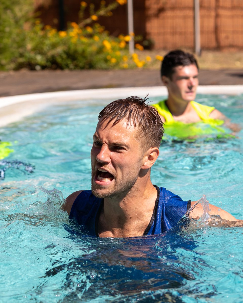 FulhamFC's tweet photo. Us: Don't take it too seriously, it's just a game of water polo.

Joa: https://t.co/gZh3MCK7dH