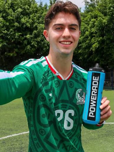 MexJG1's tweet photo. @Dhercy_ @Polyick @GG_Draco_ @macot_az12309f @alistjpeg What is Mexican culture? Are the indigenous people who don't speak Spanish Mexican? What about the Mexicans in Chiapas vs. Mexicans from the capital. Mexican food music is a mix of multiple nations from around the world. Is shawarma or Polka Mexican? https://t.co/2MU51KZcof