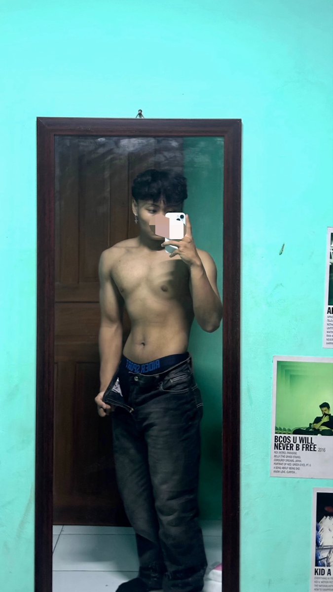 sidesofbell's tweet photo. apa gw bikin konten bkp sekalian aja biar kayak gattouz versi lokal ajg 😂 https://t.co/zForqS9E6J