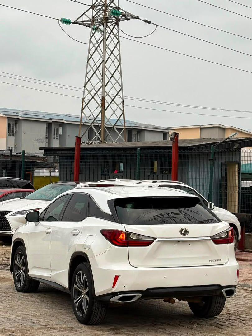 XcessCars's tweet photo. Come and carry this Yankee RX350 

Top Tier Deal 📌📌📌 
Brand: Lexus
Model: RX350
Year: 2016
Price: 27m
Condition: Registered (accident free,  2024 entry 📃) https://t.co/2FuqlH8xlK