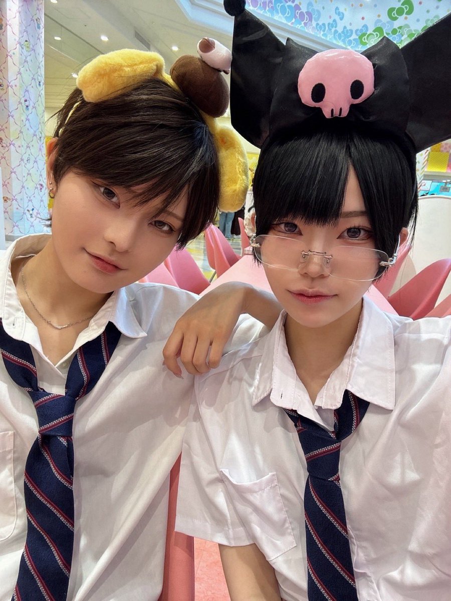 _ema_cos's tweet photo. 友達男装初めてなのにこのクオリティで可能性しか感じないイケメンすぎる https://t.co/UD5cFlKlje