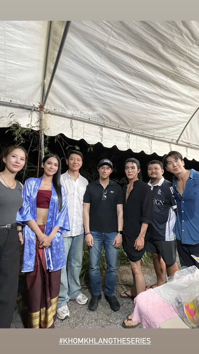 ClaraMaeda's tweet photo. I'm really looking forward to watch this drama and see your performance Boomie 😍
The traditional tattoos are 🔥 

#BXXMRVW 
#KhomKhlangTheSeries https://t.co/r29bqaQiRF