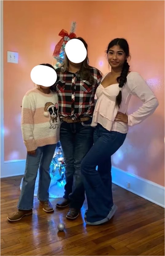 Natalieluvcock5's tweet photo. Young innocent Latina gets leaked and turns out she’s a slutty whore #latina #teen #leak #leaked #leaks #pussy #fingering #horny #wet #wetpussy #young #sexy #wlw #bisexual #lesbian https://t.co/34pGCKklVa
