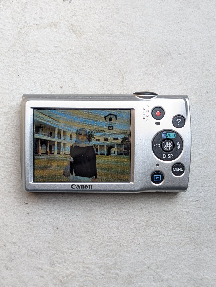 me_re_kam_'s tweet photo. ✨ WTS digicam Canon Powershot A2500 ✨
 
- Spaylatter, harga 960k nego dikit
- Include: charger, baterai, memori &amp; cardreader
- Flash, Zoom, Tombol aman, body 8.9/10

#digicam #kamera #wts #wtb #zonauang #zonajajan #zonaba #kameradigital https://t.co/qmHy2QlMiL