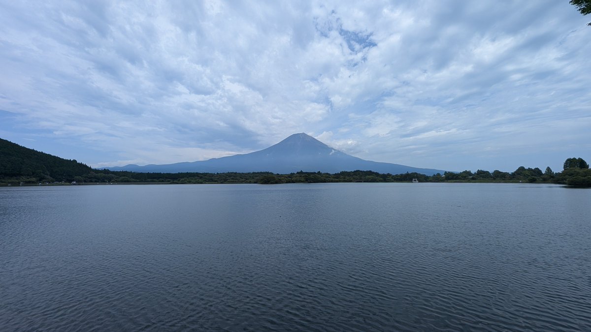 kame202's tweet photo. 田貫湖
この季節にしては富士山が綺麗でした。 https://t.co/42EFkJZfHQ