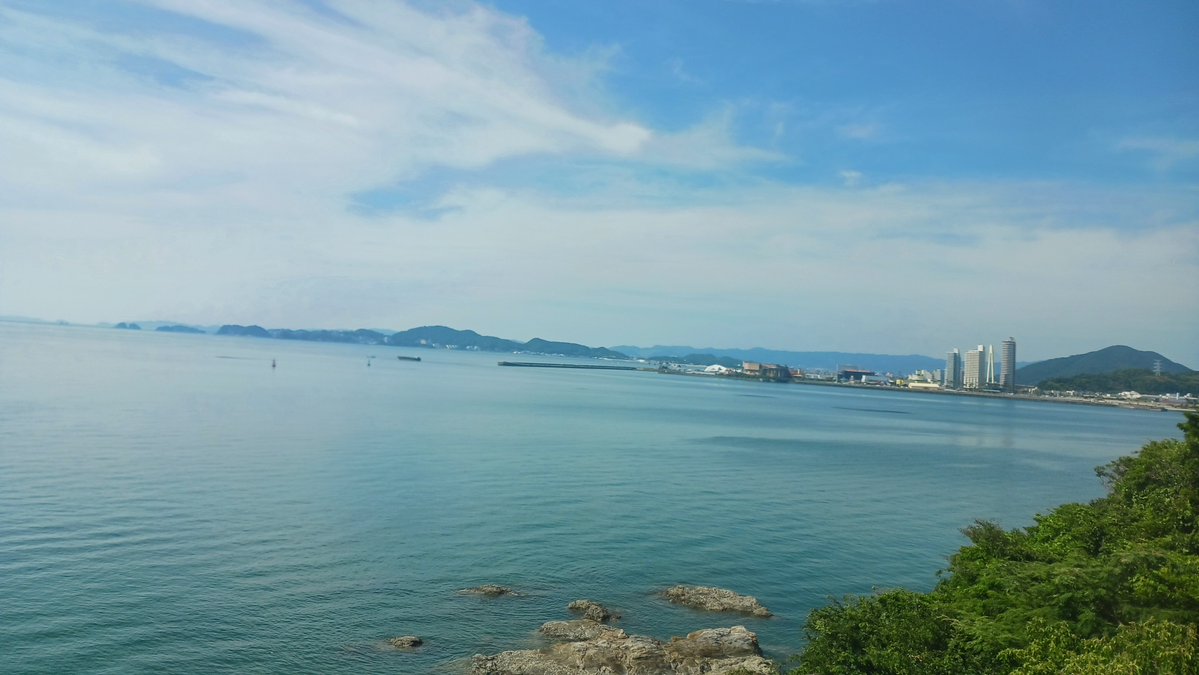 MO397494372's tweet photo. 加茂郷駅～冷水浦駅にて 
JR紀勢本線🚃車窓より
  
～ 海南市 , Wakayama ～ https://t.co/RP9DzIhRys