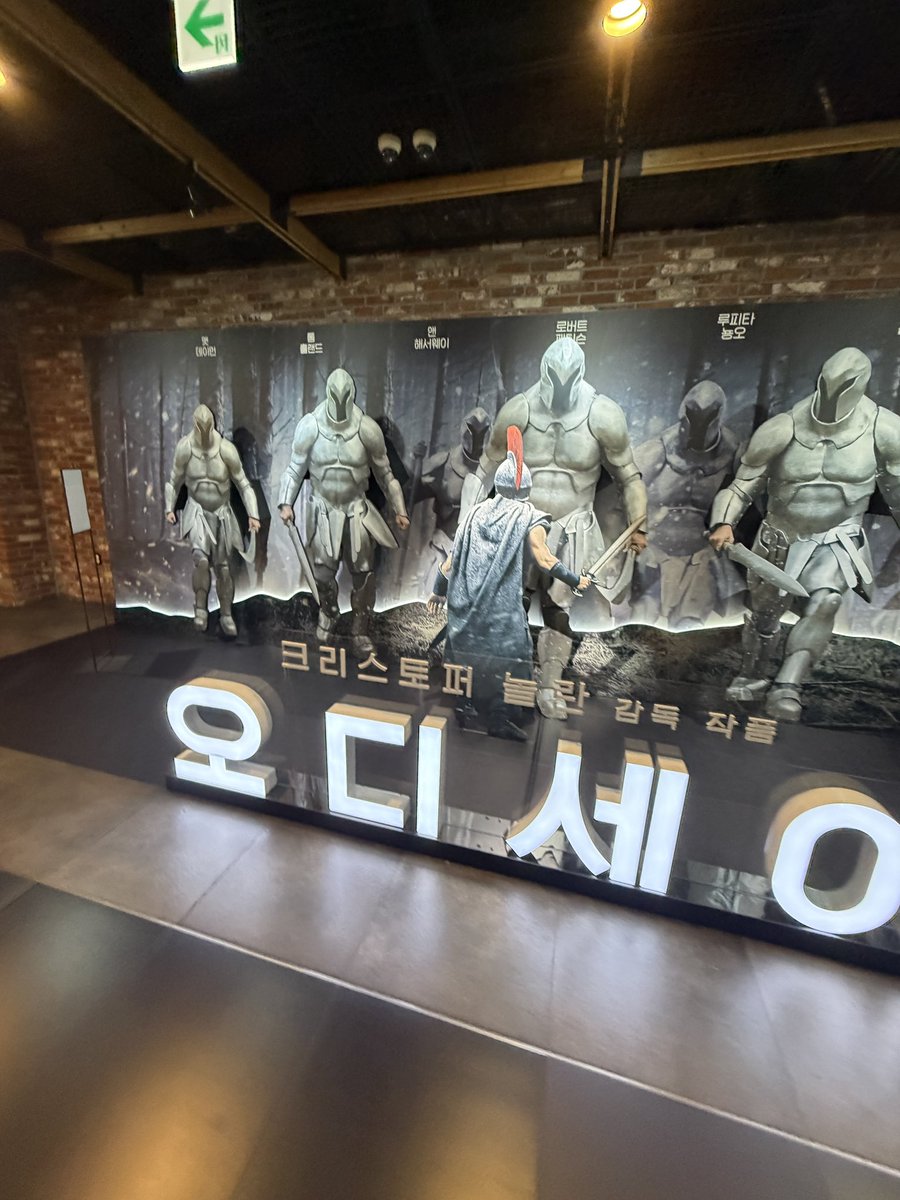 ju3am's tweet photo. 하 담주에 이거보러또와야해…….. https://t.co/lQsVEYJ0Dr