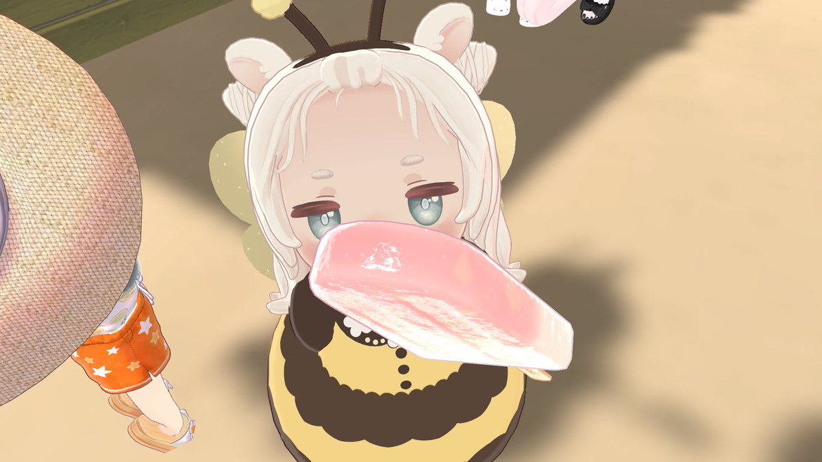 HCg8l's tweet photo. ひとくちどうぞしてくれた優しいぽるんちゃん
自分はその辺の海藻でも食べとくから沢山食べて大きくなってね。
ちこちゃんに抱っこの許可を頂いたが上手くできず膝から崩れ落ちそうになったけど先生にだっこされる笑顔のちこちゃんをみてぼくはこの世のすべてを憎む魔王にならずに済みました https://t.co/qrS1Ic5kmT