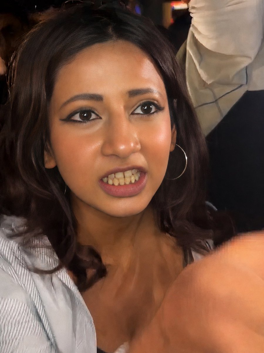 shauryabjym's tweet photo. Her Insta id @mainshilll .. it's deactivated now. She works in Assotech business cresterra , sector 135, Noida in a saloon .. This much information has been found out till now .. https://t.co/tWgvxMNIJi