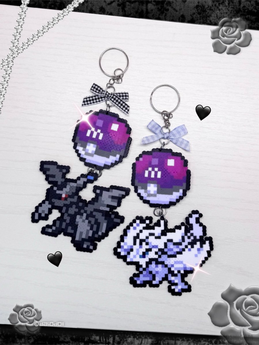 aya_2728's tweet photo. ゼクロム &amp; レシラム アイロンビ—ズ🖤🤍

理想と真実の伝説のポケモン https://t.co/w4l1OvZRMr