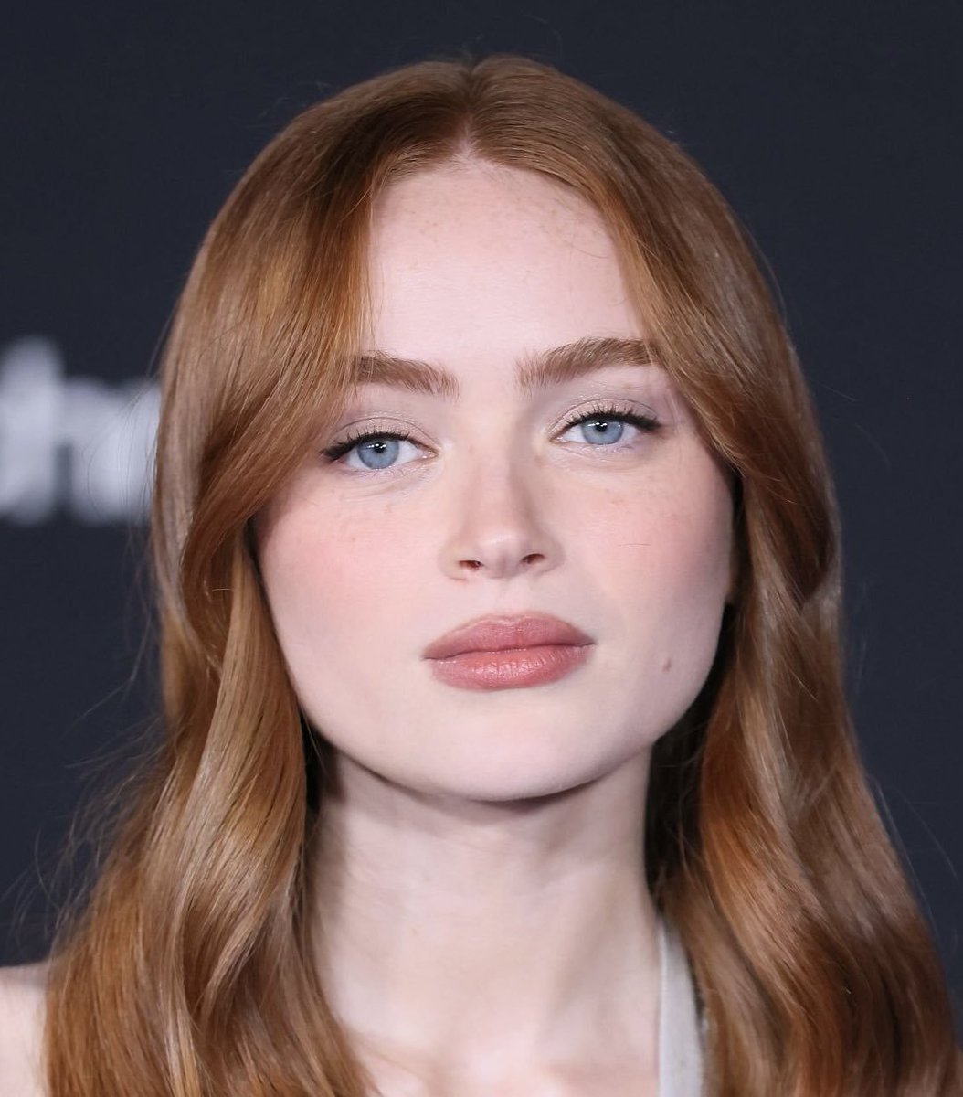 sadiesarchive_'s tweet photo. face economy https://t.co/fOFetAaWnB