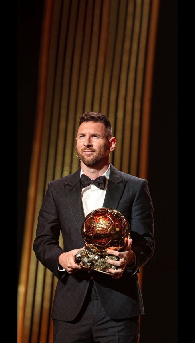tomisinfcb's tweet photo. 🚨 BREAKING: Luís Figo has reportedly claimed that 10 journalists from the 100-member Ballon d'Or voting panel have been removed after allegedly attempting to coordinate votes in favour of Lionel Messi.

Figo allegedly said the journalists tried to influence the award ahead of other contenders, including Lamine Yamal, Kylian Mbappé and Harry Kane.

He was also quoted as saying: "For the past 15 years, the awards have been rigged in Messi's favour. Only three of the eight Ballon d'Ors he has won were truly deserved. I don't know what relationship he has with FIFA, but I hope the truth comes out one day."