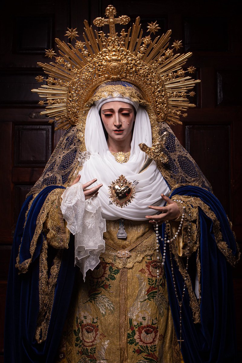 AmoryCaridad's tweet photo. ❤️‍🔥 Nuestra Señora de la Caridad ataviada para el Tiempo Ordinario.

#CofradíasMLG https://t.co/71h27bKth7