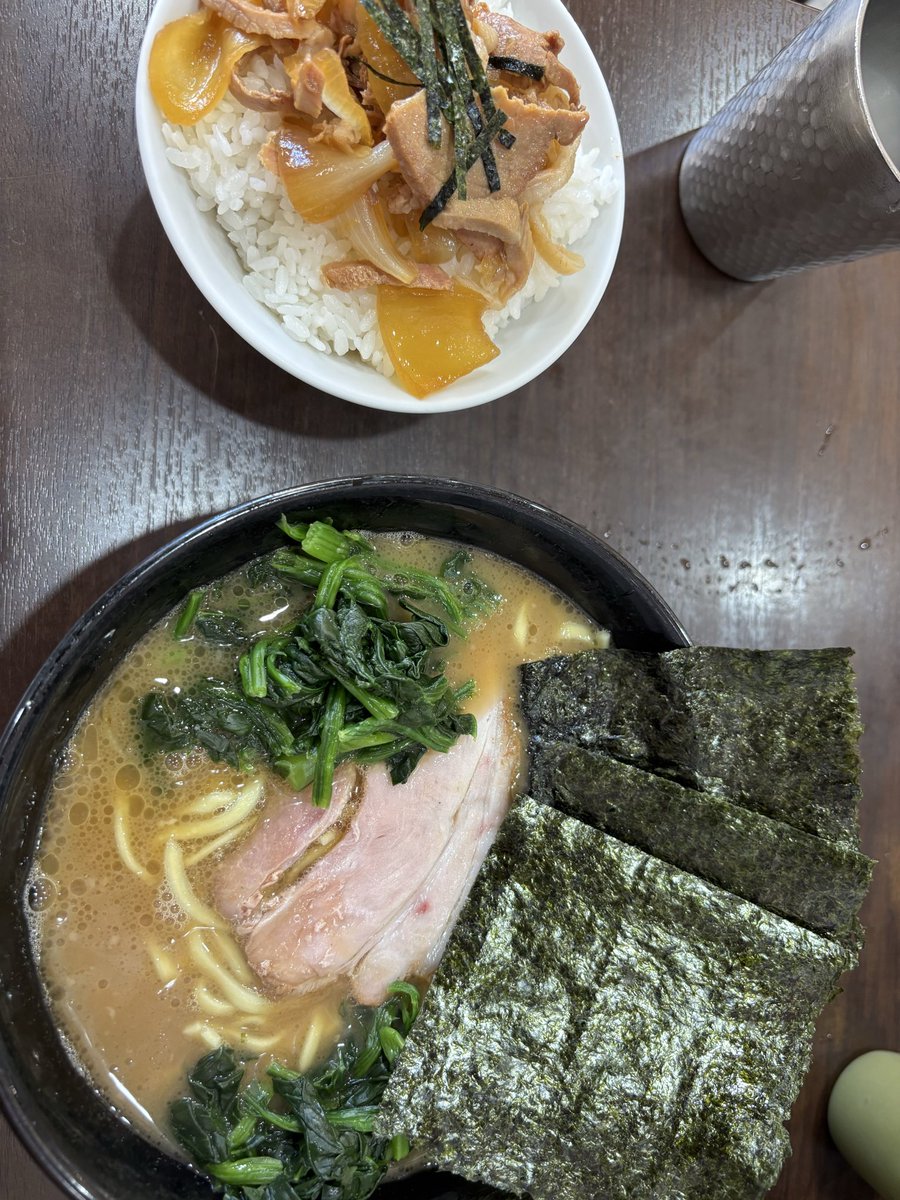 Fukufuku0037's tweet photo. あかまじゅとラーメン食べてきた！あかまじゅ海苔好きすぎなマジで https://t.co/SO5mfb3WVv
