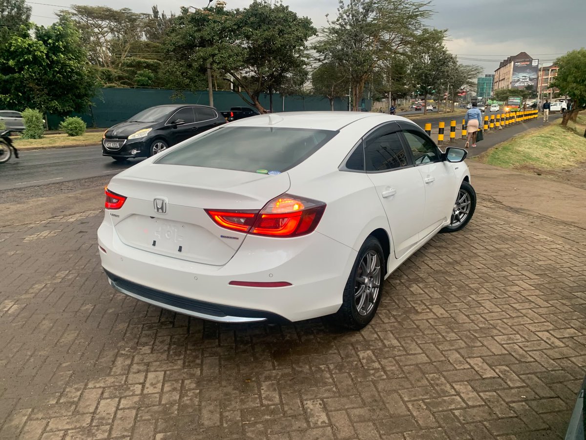 ryangift03's tweet photo. If you have driven one of these, then you'll agree with me that Honda really upped their game in terms of ride comfort, interior refinement &amp; sound insulation. 
Below is a 2020 model, LX trim, with 132,000km mileage &amp; going for 2.3M (Negotiable). Call 0727870018. https://t.co/9eu1niabMF