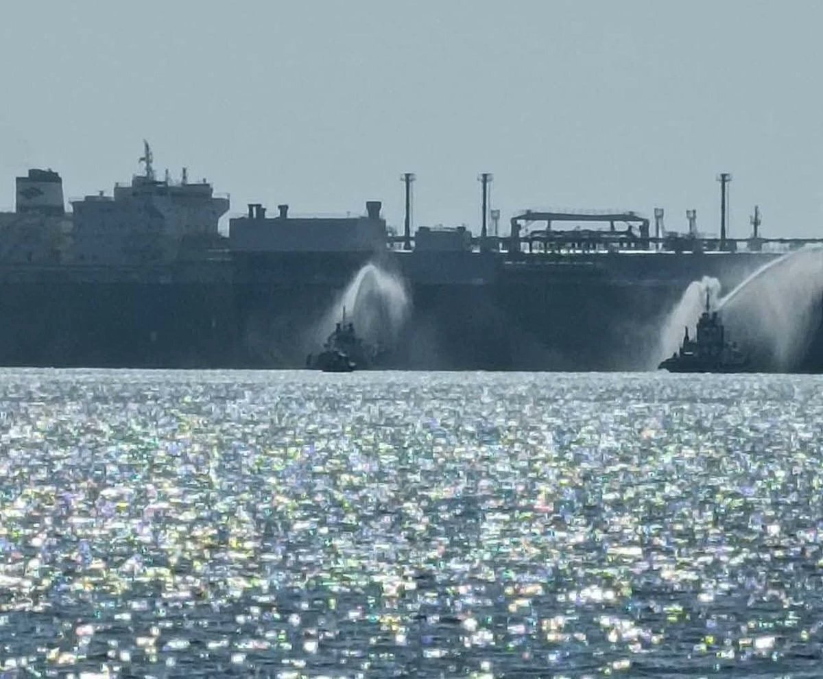 clashreport's tweet photo. Two Iranian sources said the drone strike on the U.S.-owned LNG vessel in Egypt was intended to demonstrate that Iran could disrupt global shipping and energy supplies more broadly if it chose to escalate.

Source: NYT https://t.co/UWWyK6oCkH