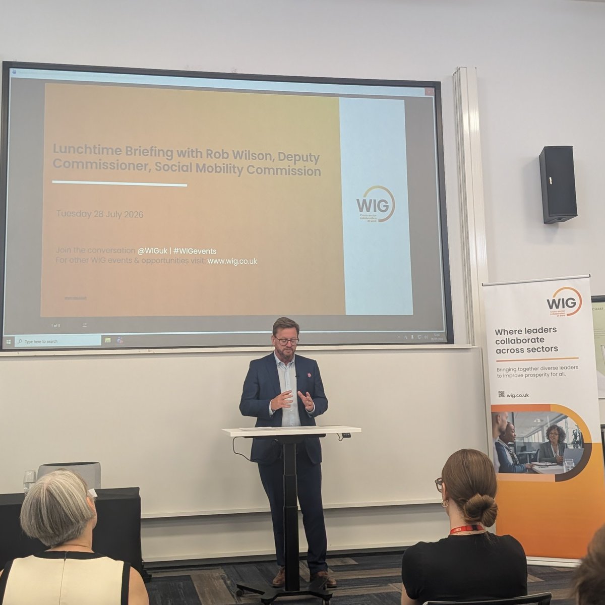 SMCommission's tweet photo. Improving social mobility requires integrated, place-based solutions. 

Deputy Chair @RobWilsonRDG gave this message at a @WIGUK briefing on barriers to opportunity and how social mobility drives inclusive growth.

How can cross-sector collaboration best improve social mobility? https://t.co/hSU7FM5e2V