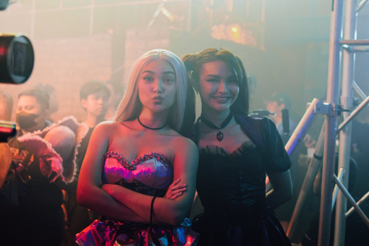 RegalFilms's tweet photo. Here's your exclusive look behind the scenes of SHAKE, RATTLE &amp; ROLL: Evil Origins—where every scare, scream, and sinister moment came to life.

Ready for another round of nightmares?  Now streaming on Netflix.
#SRREvilOrigins https://t.co/lgZZGMlLrC