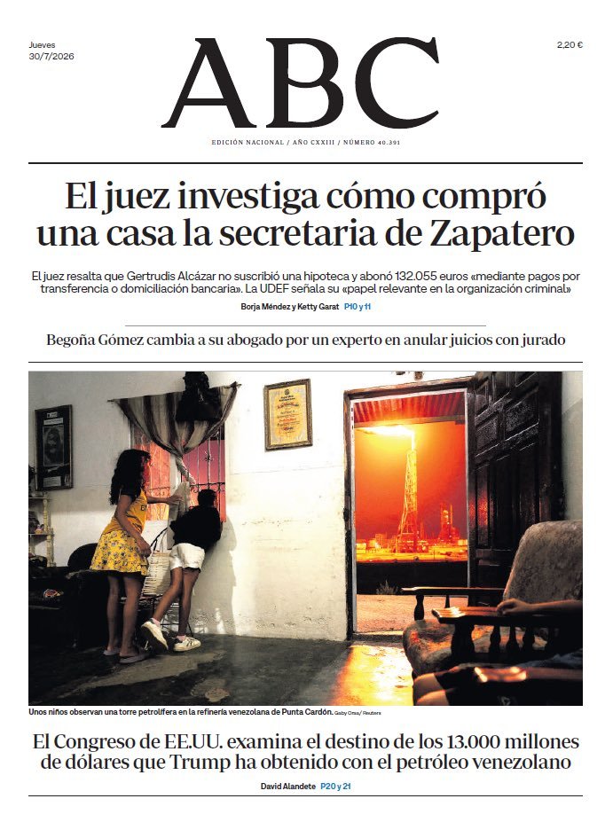 caminantes21's tweet photo. La casa de la secretaria de Zapatero, en portada. El ático de 6 millones para Ayuso, comprado con dinero público, sin reflejar en el portal de transparencia y ocultado a la ciudadanía durante meses, ni una línea... https://t.co/kSaKGy8YYd