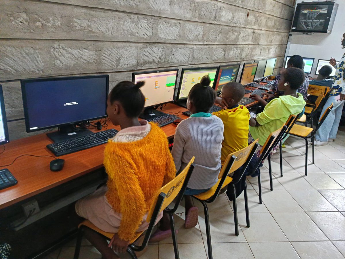 lea_org's tweet photo. 🎮Week 14 at Mogra Rescue Center

This week, learners continued developing their first Scratch game by adding obstacles and refining game timings to create a smoother gameplay experience.

#LEAOrganization #MograRescueCenter #ScratchProgramming #GameDevelopment https://t.co/EIk1sviCOR