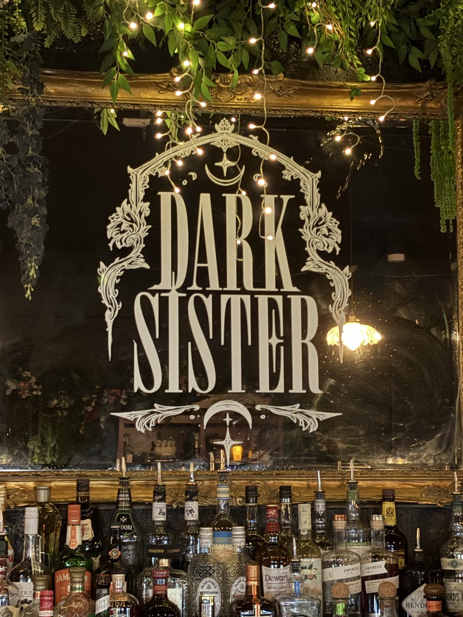 LvChefMel's tweet photo. We hopped over to Dark Sister and had a great time. Loved this glittery “potion” cocktail. Plus you get to keep the bottle and cork. I’m a sucker for that crap.
Plus we are pre-celebrating some big changes on the horizon.
#changeiscoming
#changeisgood https://t.co/geoTpZF1gW
