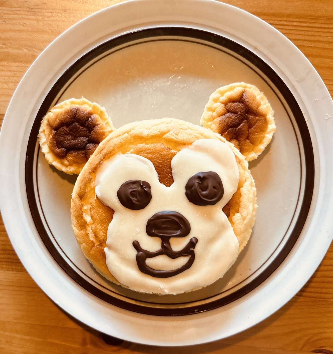 toraion3's tweet photo. 今年はねねの寿司ケーキとスフレチーズケーキでした(๑• •๑)美味しかった！！毎年ありがとう！朝起きたら沢山の方から誕生日メッセージが来てて嬉しかった(*´˘`*)
0時まで待っててくれた方、動画くれた方、メッセージくれた方、プレゼントくれた方も本当にありがとうございます！ https://t.co/m8WMT2G37T