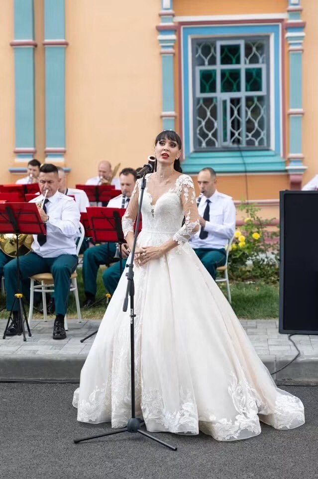 AllaSoprano's tweet photo. Фотогалерея праздничного концерта в честь 300-летия со дня освящения Петропавловского собора в Казани.
Фото Альберт Ахмеров. https://t.co/ACA4qCbKVr
