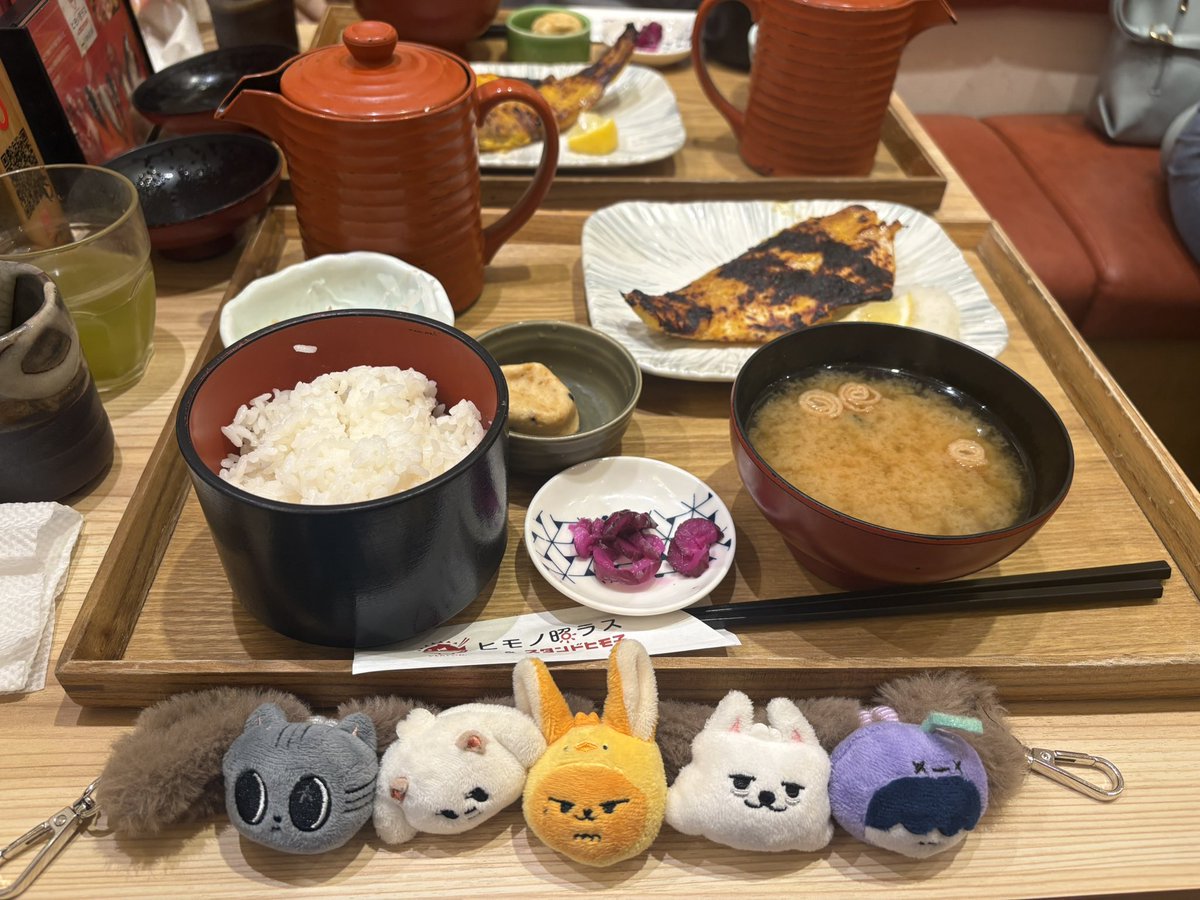 TxtMachiko's tweet photo. 10年ぶりくらいに再会✨
中学のお友達で子供達が赤ちゃんぶり
あっという間に月日だね‼️
京都ポルタ✨お店色々ありますね✨
赤魚の西京焼き甘くて美味しい😋
ソフトクリームはcocokirariパン屋さんの
生乳ソフトクリーム✨バンももちろん最高
自分にご褒美✨ https://t.co/gzo8RC0mwE