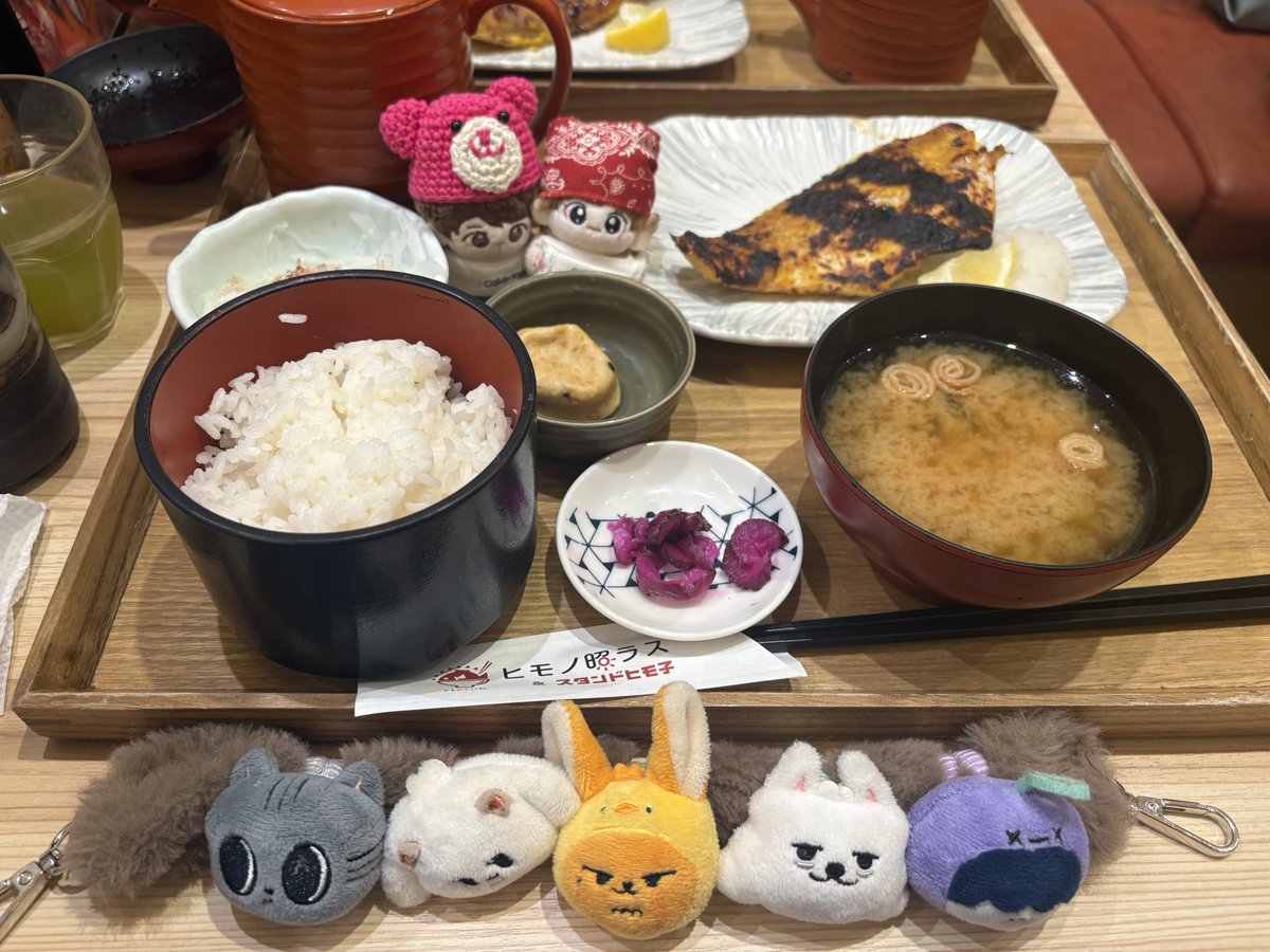 TxtMachiko's tweet photo. 10年ぶりくらいに再会✨
中学のお友達で子供達が赤ちゃんぶり
あっという間に月日だね‼️
京都ポルタ✨お店色々ありますね✨
赤魚の西京焼き甘くて美味しい😋
ソフトクリームはcocokirariパン屋さんの
生乳ソフトクリーム✨バンももちろん最高
自分にご褒美✨ https://t.co/gzo8RC0mwE
