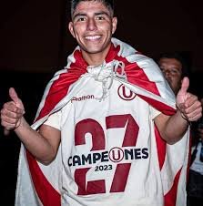 ukumaricrema's tweet photo. @rhfutbolperu No fue europeo, pero te mandó a terapia. 
La 27 en tu cara pelada. 
A las 4 pm tienes cita, traumadito. https://t.co/GpAWp6thrb