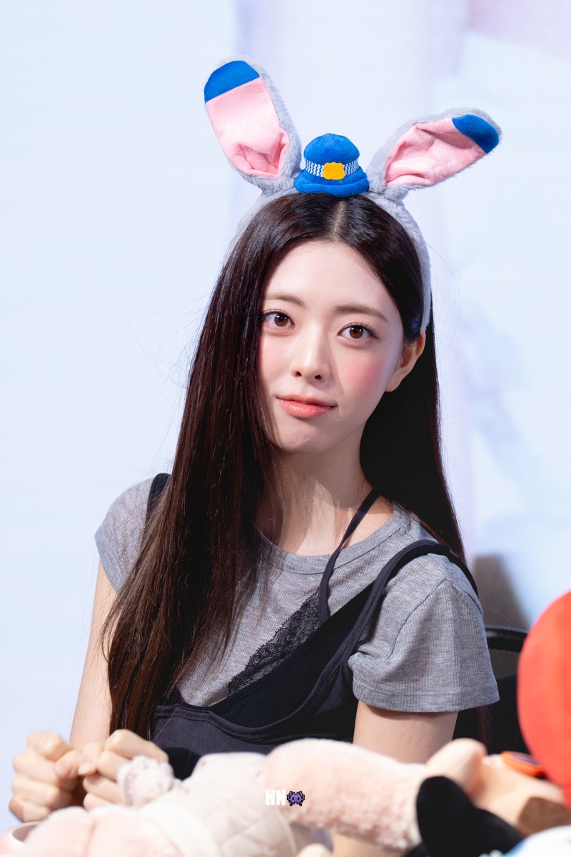 HN_0212_'s tweet photo. 🥺🫳 https://t.co/qxlOV3ALxj
