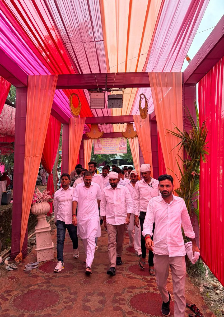 AbhimanyuP00NIA's tweet photo. भीलवाड़ा में श्री गुरु जम्भेश्वर मंदिर प्रांगण, समेलिया धाम में आयोजित गुरु पूर्णिमा महोत्सव एवं राष्ट्रीय पर्यावरण चेतना संगम में सम्मिलित हुआ। कार्यक्रम संयोजक श्री अमरचंद विश्नोई जी व समस्त कमेटी का स्नेह, सम्मान और आदर-सत्कार के लिए हृदय से आभार। https://t.co/wNMoM6C9CY