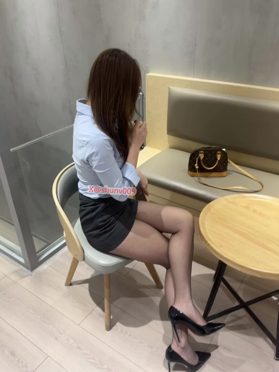 meiting09's tweet photo. 咖啡续命，也续上了对你的思念。 https://t.co/4dlERuOsnj