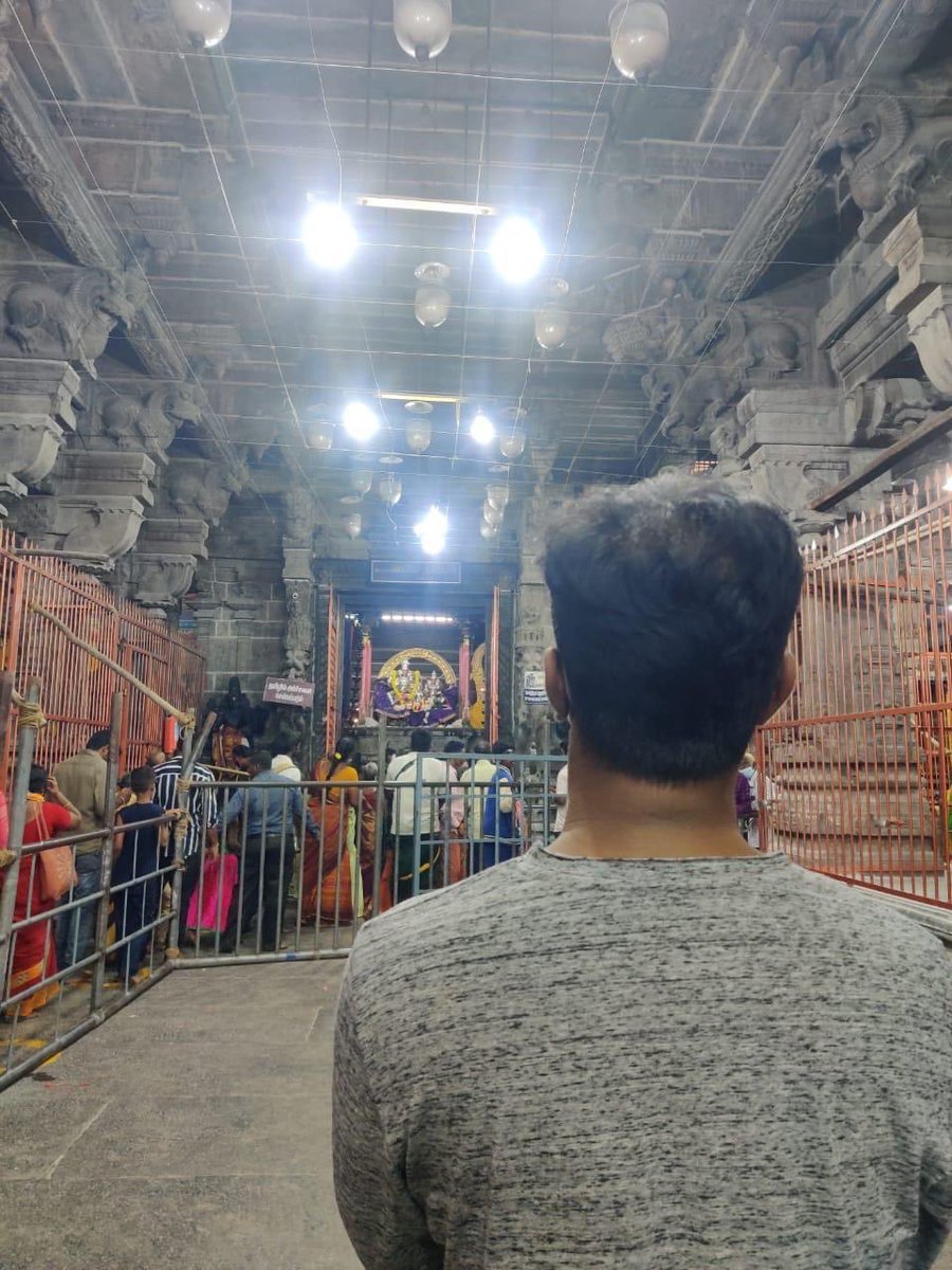 a2studoffl's tweet photo. Annamalaiyarukkku Arogara 🙏🏻
Throwback to Thiruvannamalai Moments with Blockbuster Director @Rajkumar_KP sir and Lallu Brother!  ✨

#OM Title was decided even before 2021, Covid times… and also it got a very deep and meaningful search which will be witnessed in the film! 🙏🏻 https://t.co/Q2TBxV6NpM