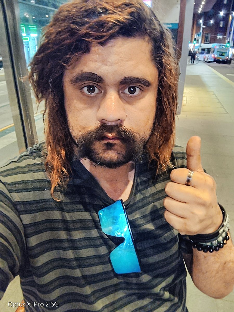 JulianLGoodwin's tweet photo. Me in #Haymarket waiting for bus 🚌 home where I'm indulging in a strong cappuccino &amp; caramel latte 😄😅😅😄😅😄🫠 #SugarDaddy #LaCasaDeLosFamososMéxico #مزاحمت_سے_انقلاب_آئے_گا #sallandık https://t.co/TtMPqHZN5O