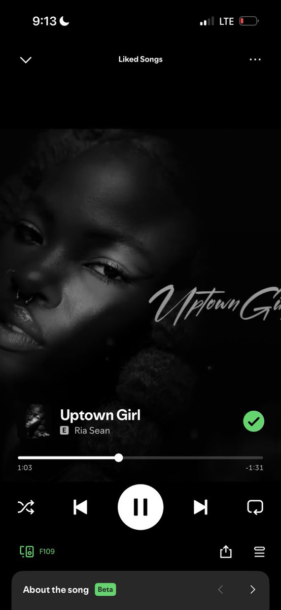Utdozi's tweet photo. She knows how to sing https://t.co/9acO1cTSTz