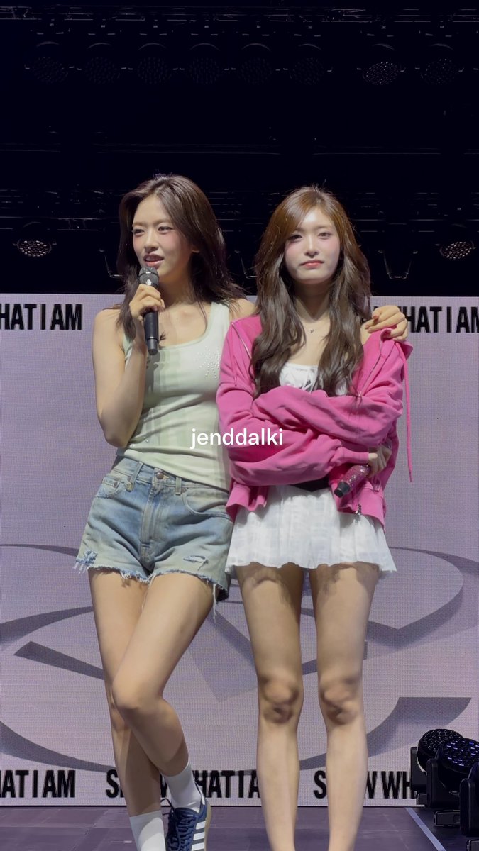 jenddalki's tweet photo. HEHEZ #anyujin #leeseo #안유진 #이서 https://t.co/uNnhxEfW86