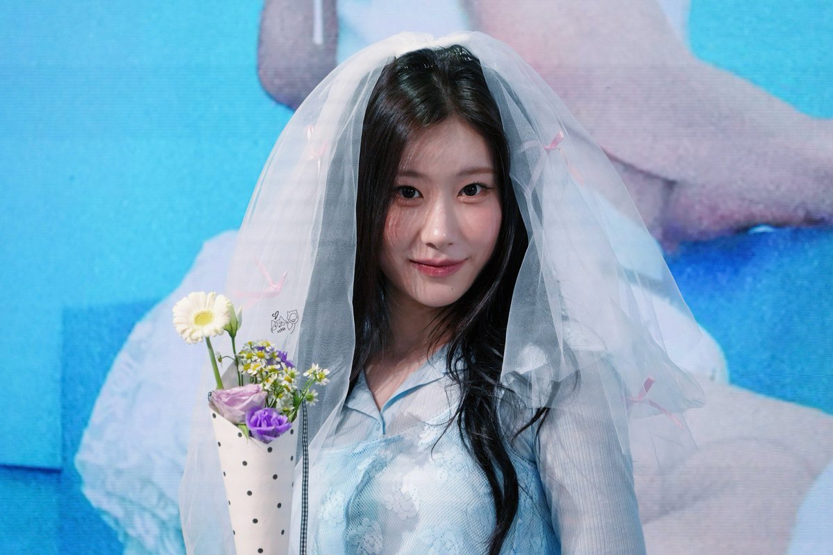 raccoon_0417's tweet photo. 20260725KM
결혼 할래💍
#ITZY #chaeryeong #있지 #채령 https://t.co/IJvdqPZ3ol