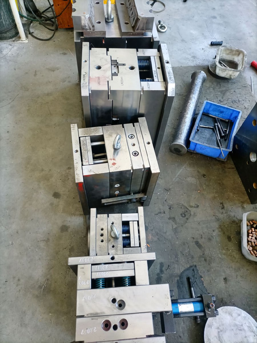 HanhaiMoldtech's tweet photo. Нестабильное производство начинается с неправильной формы.
Мы создаём точные и надежные пресс-формы для эффективного производства.

#ПрессФормы #OEM #Производство https://t.co/6pMv6Bip7o