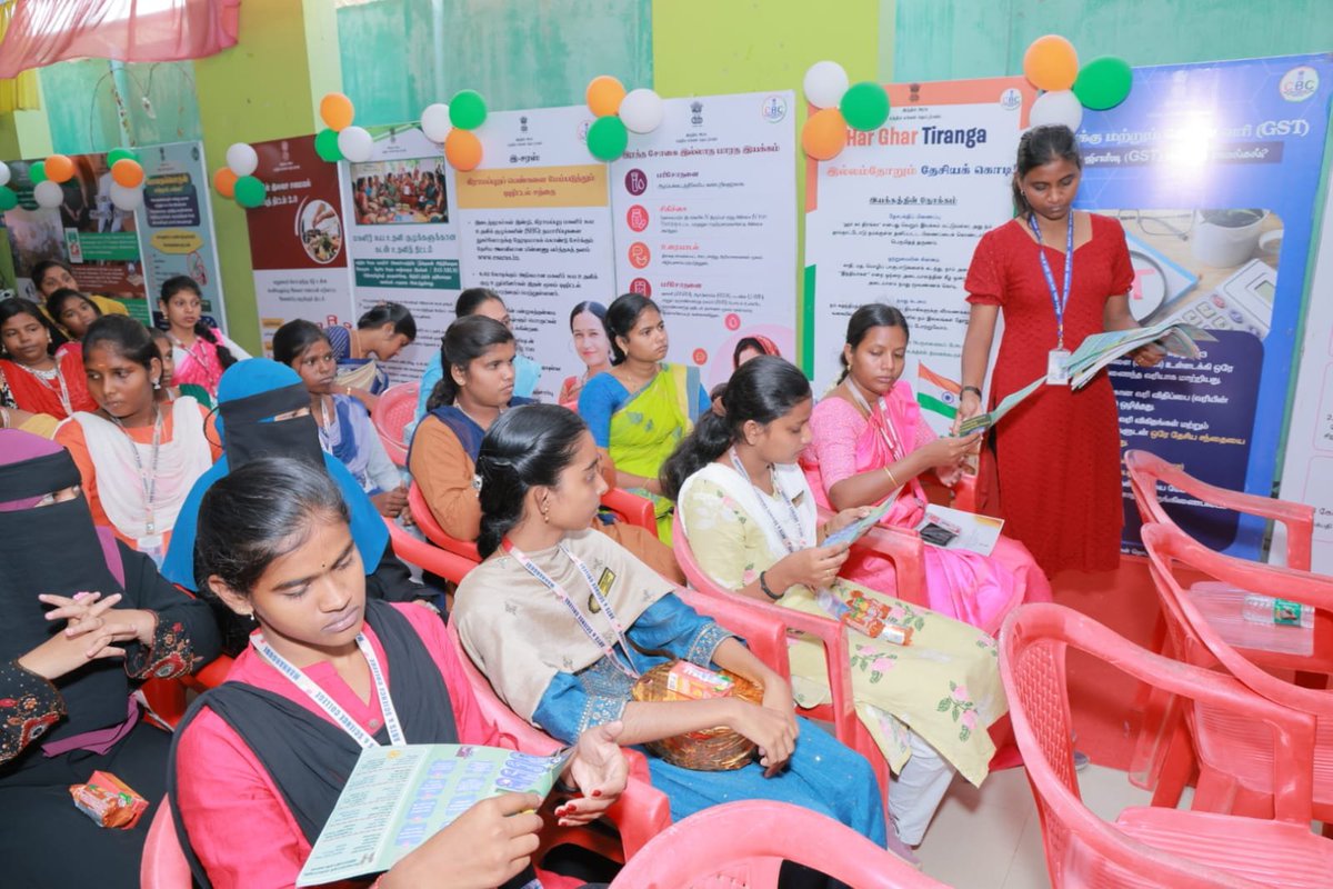 CBCCHENNAI_MIB's tweet photo. மன்னார்குடியில் நடைபெற்ற மக்கள் நல்வாழ்வுத்திட்டங்கள் குறித்த விழிப்புணர்வு நிகழ்ச்சியில் அரசின் பல்வேறு நலத்திட்டங்கள் குறித்த அரங்குகளை பொதுமக்கள் மற்றும் மாணவர்கள் பார்வையிட்டனர்.
#ICOP #Mannarkudi https://t.co/MGPAGbzAxr