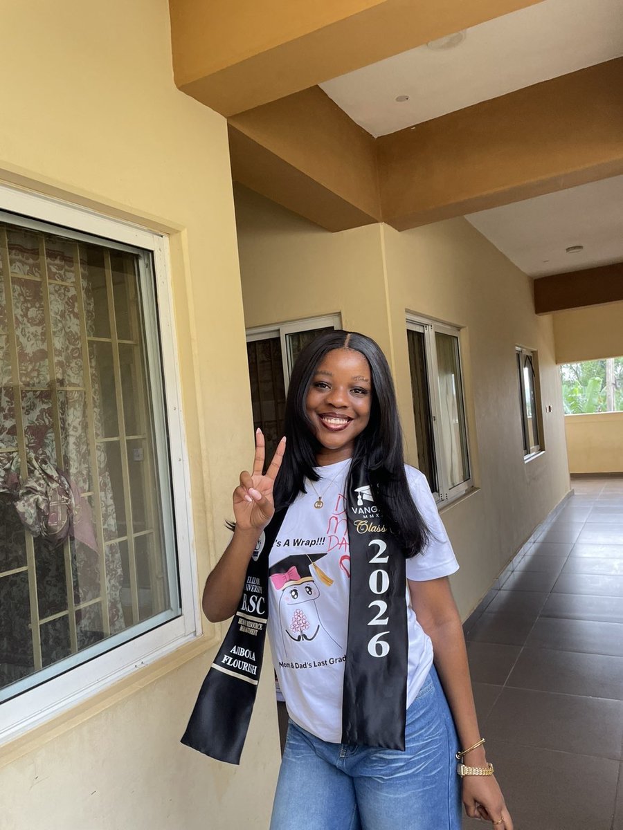 baby_fl0's tweet photo. Graduado 👩‍🎓❤️ https://t.co/aoZhG4GB5F