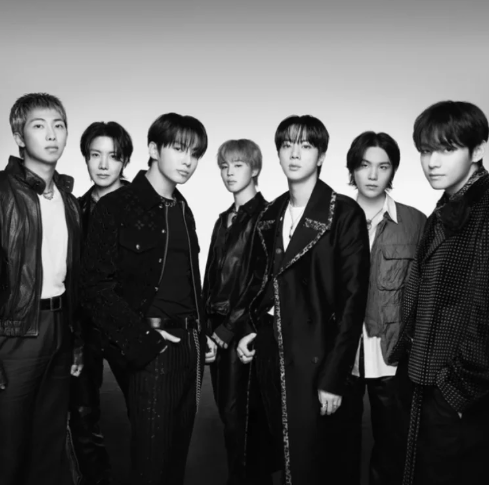 AboutMusicYT's tweet photo. Arirang by BTS is on pace to become the best selling kpop album globally of all time, currently at 12.5M units (according to chartmasters).

They are projected to surpass their own album, Be (14.8M). https://t.co/EyCrPhPhDT